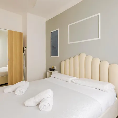 In Centro, Silenzioso Con Balcone