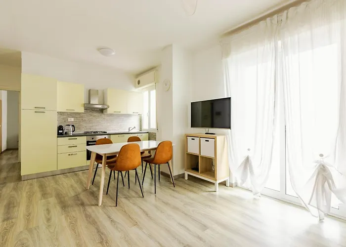 In Centro, Silenzioso Con Balcone Sanremo