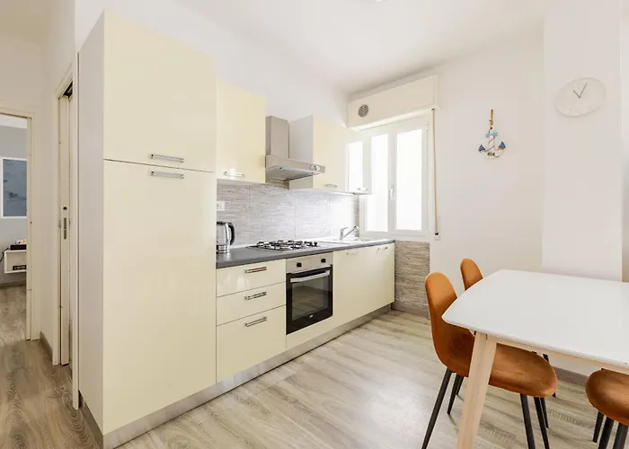 In Centro, Silenzioso Con Balcone Apartment *